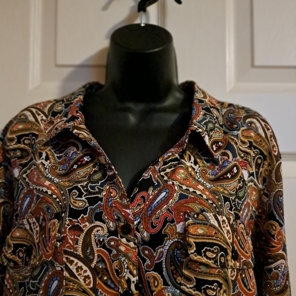 Studio Works button Down Blouse size XL - Picture 5 of 7